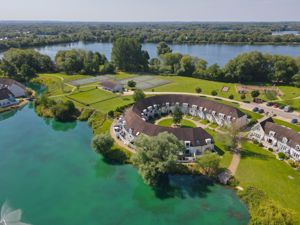 Lake, lodge, leisure facilities and more! - click for photo gallery